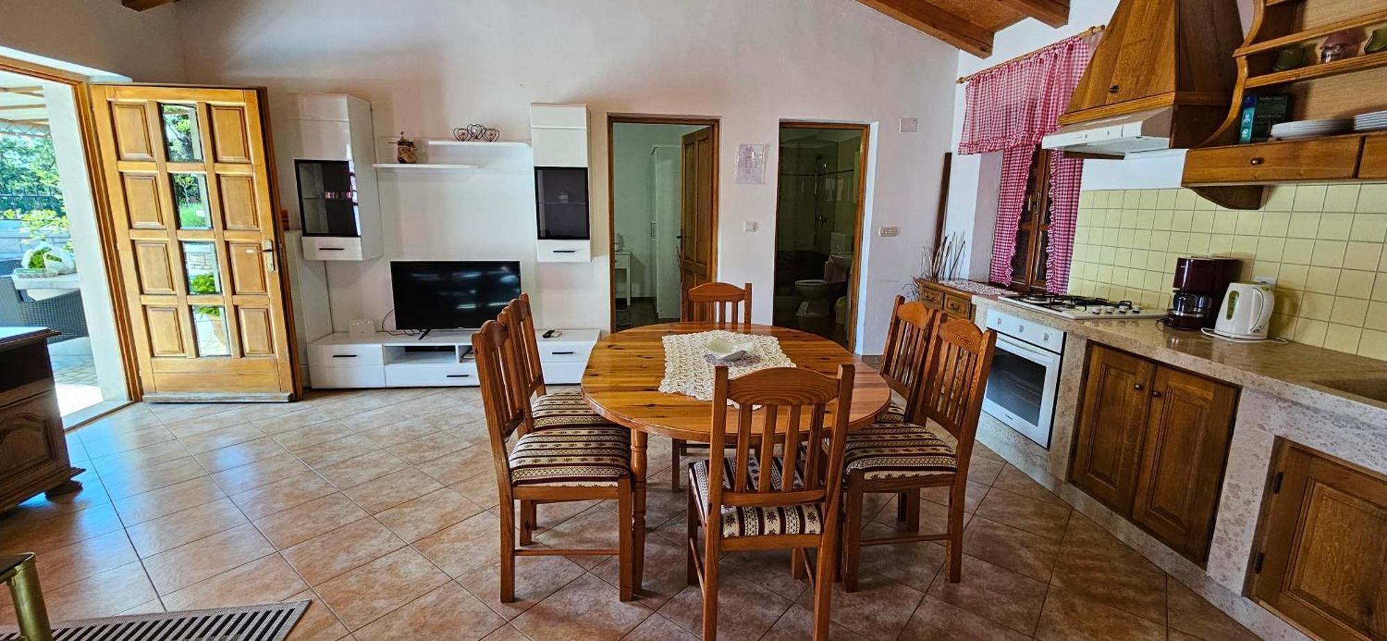 Apartments Vesna With Pool - New! Sveti Lovreč Pazenatički الغرفة الصورة