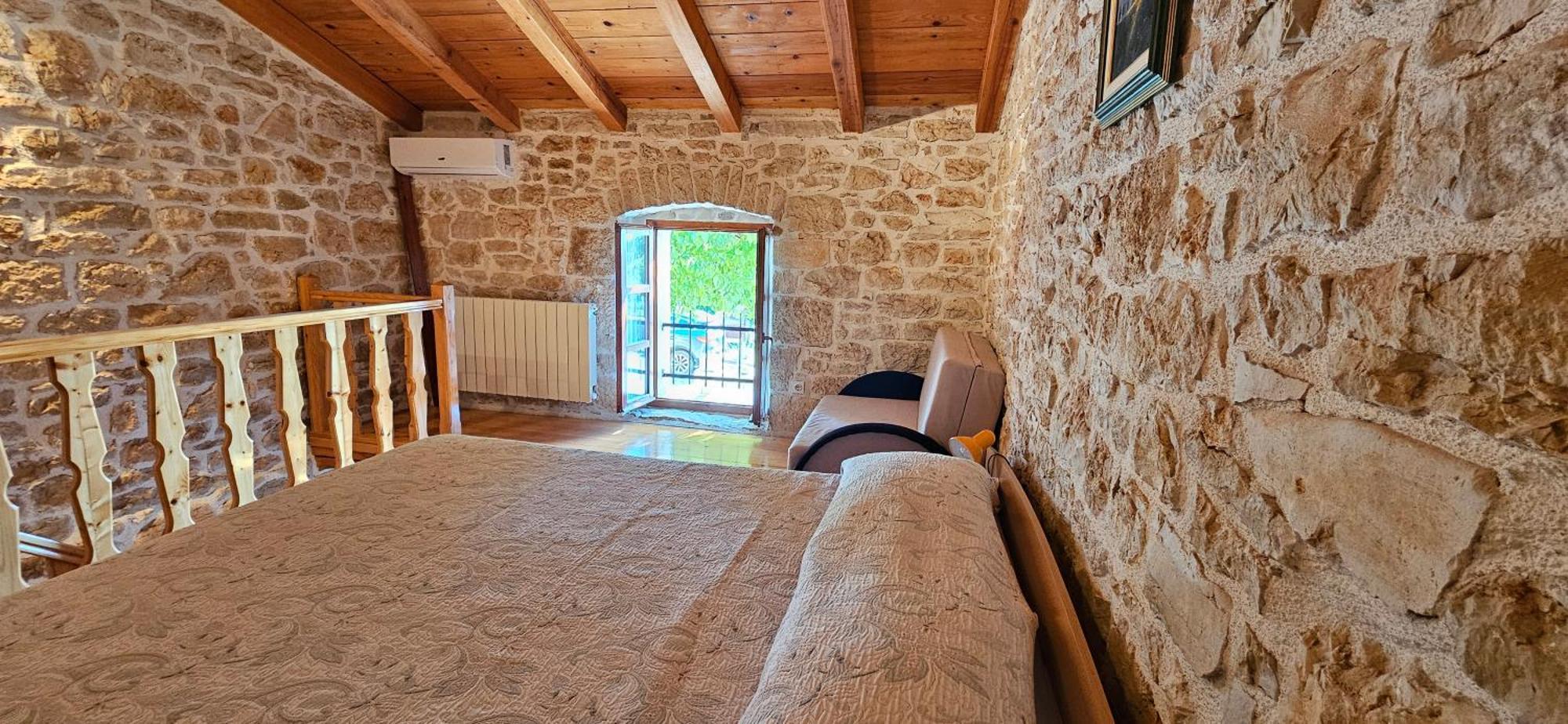 Apartments Vesna With Pool - New! Sveti Lovreč Pazenatički الغرفة الصورة